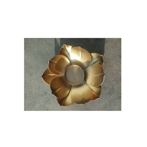 LOTUS SHAPED TEALIGHT CANDLE