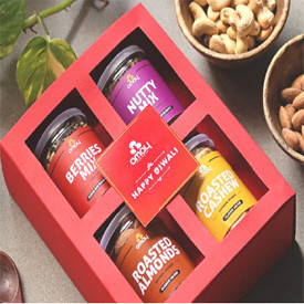 OMAY WHOLESOME TREATS BOX