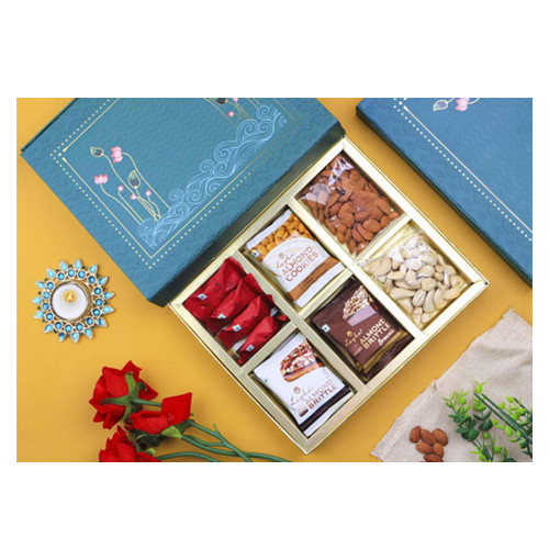 Loyka Pichwai Bottle Green Box with Dry fruits & Choco Nut Delicacies